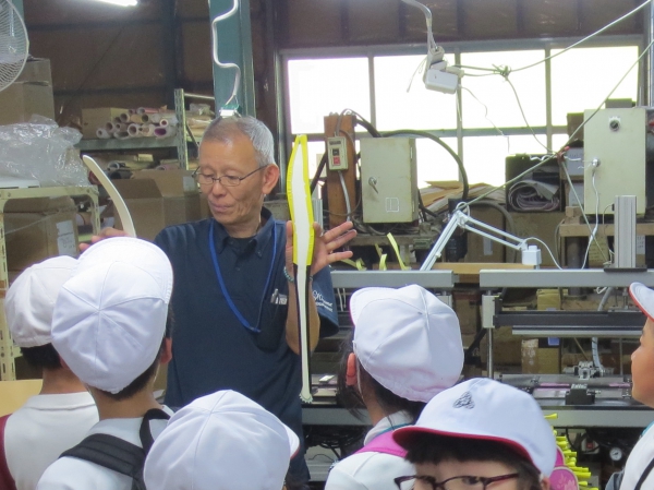 ランドセル工場見学　初瀬小学校