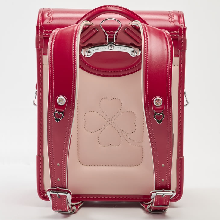 ベルト両方に金具が付きます